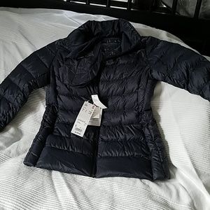 Uniqlo ultra light jacket